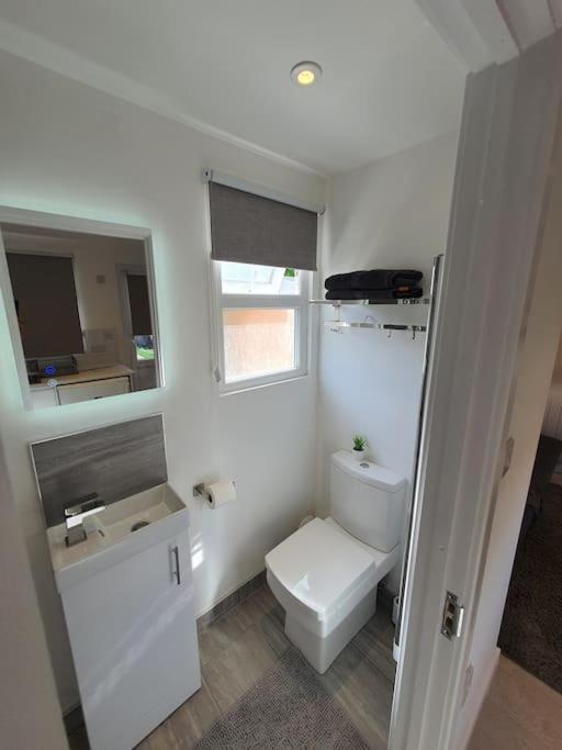 Apartamento The Tiny Sea Gem Jaywick Sands Exterior foto